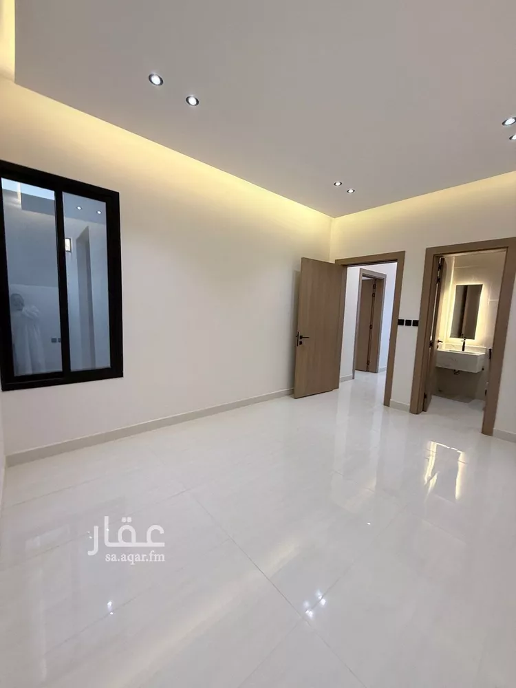 فيلا للبيع في شارع الندوة, حي الندوة, مدينة الرياض, منطقة الرياض صورة 3
