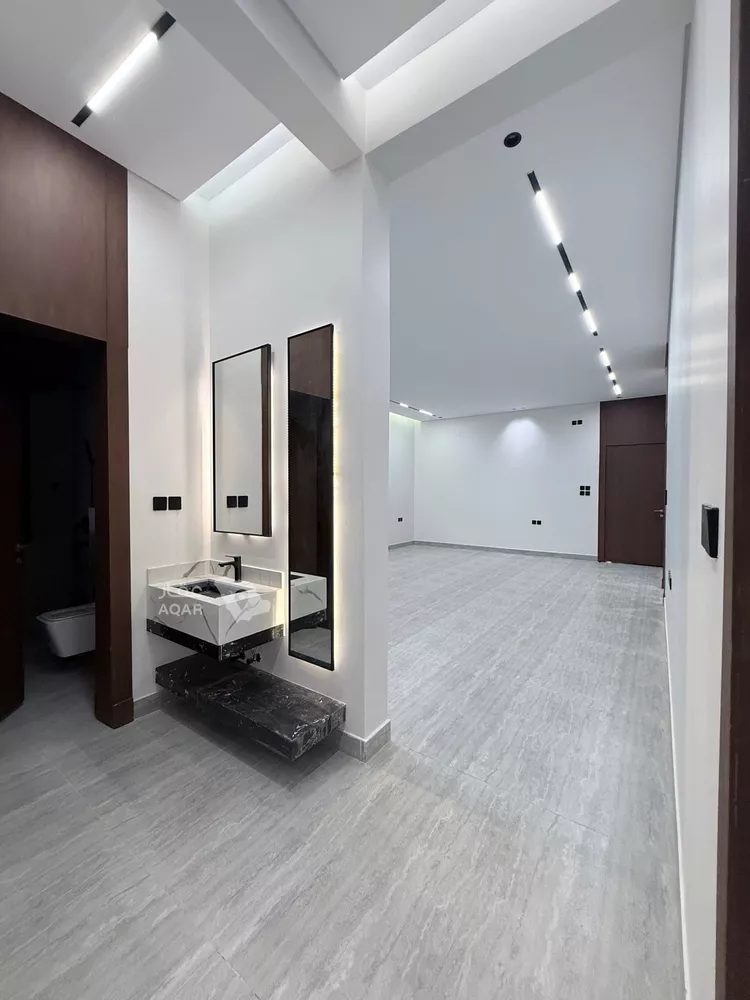 دور للبيع في شارع المجيمز, حي المعيزيلة, مدينة الرياض, منطقة الرياض 4