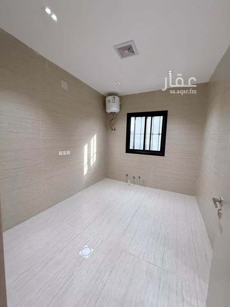دور للبيع في شارع رقم 101, حي الندوة, مدينة الرياض, منطقة الرياض صورة 5