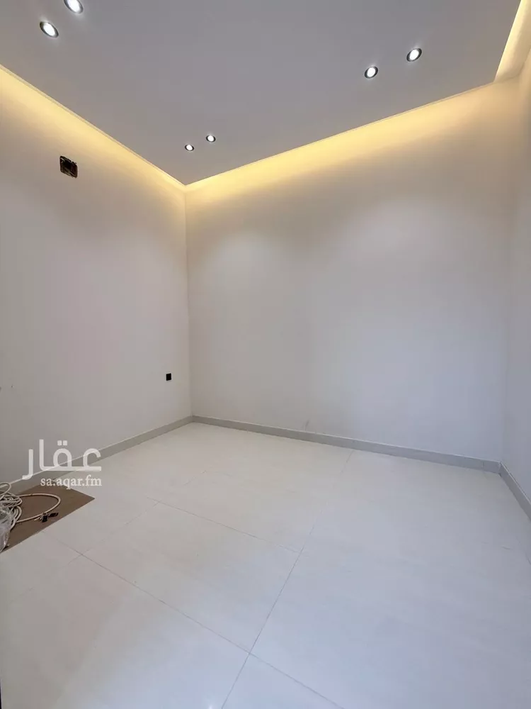 فيلا للبيع في شارع الندوة, حي الندوة, مدينة الرياض, منطقة الرياض صورة 5