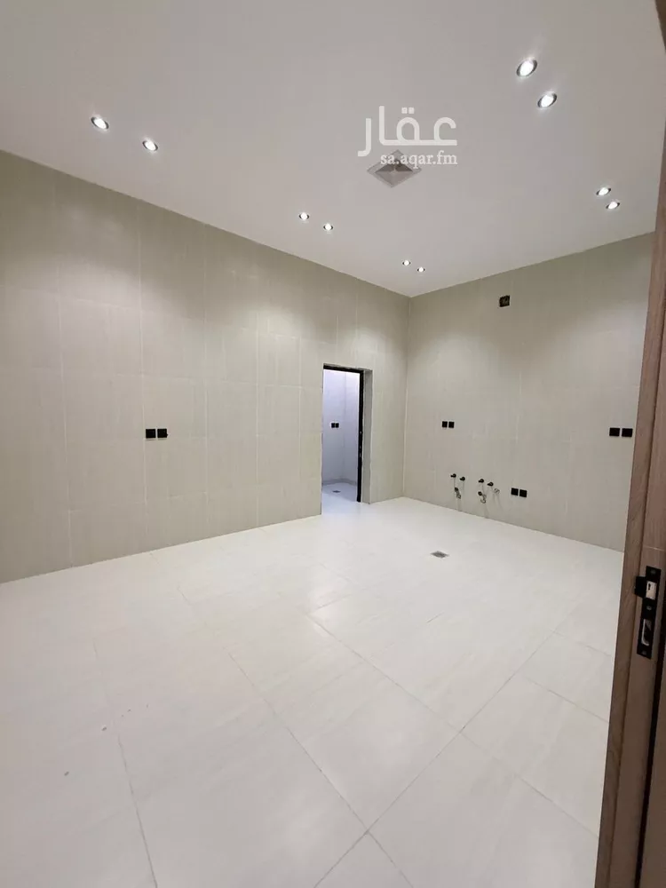 فيلا للبيع في شارع الندوة, حي الندوة, مدينة الرياض, منطقة الرياض 10