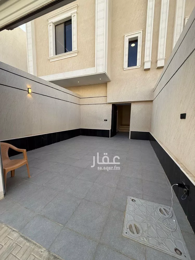 دور للبيع في شارع الغصون, حي الجنادرية, مدينة الرياض, منطقة الرياض