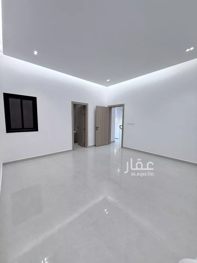 فيلا للبيع في شارع معيزيله, حي المعيزيلة, مدينة الرياض, منطقة الرياض صورة 2
