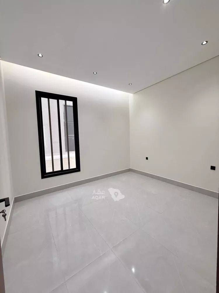 Floor for Sale in Riyadh Al Maizilah 10
