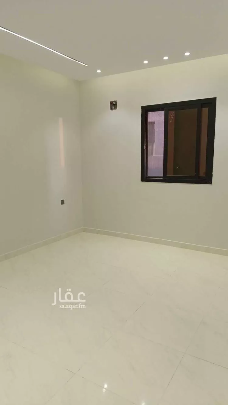 دور للبيع في حي عكاظ, مدينة الرياض, منطقة الرياض صورة 2