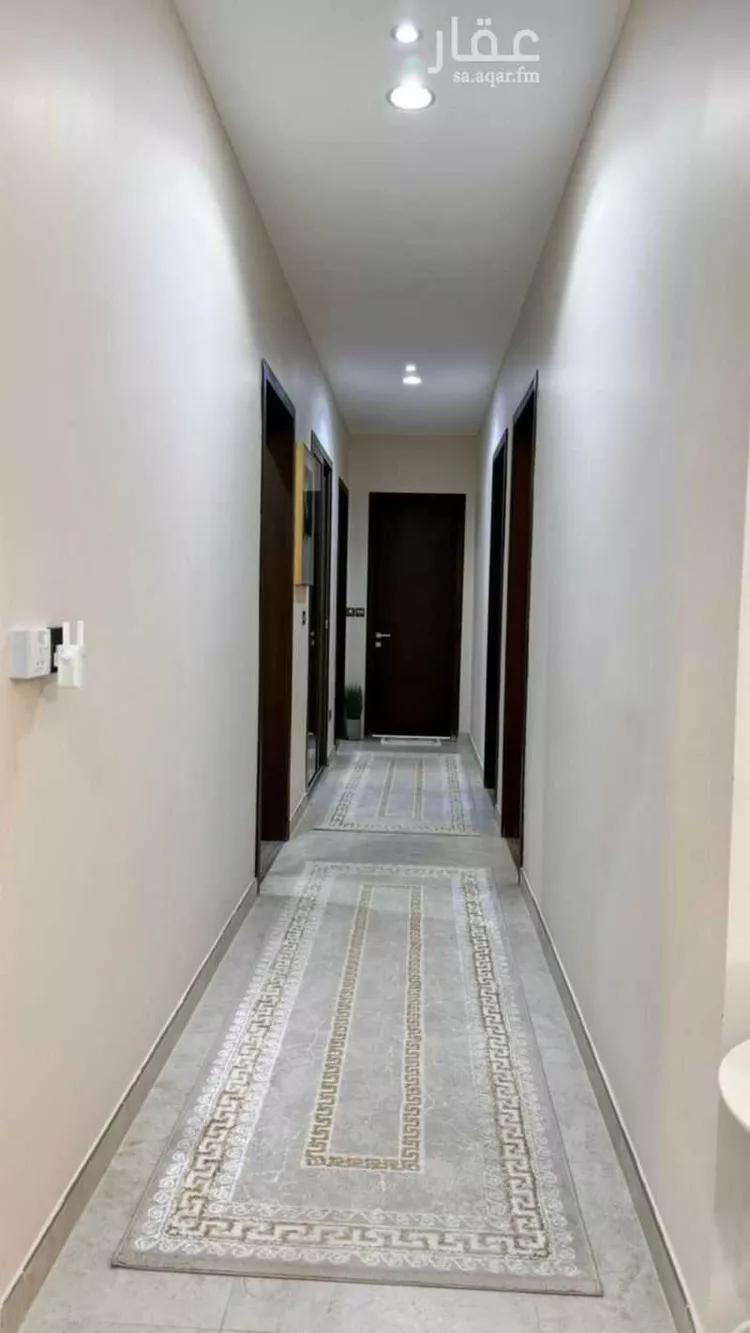 دور للبيع في شارع عكاظ, حي عكاظ, مدينة الرياض, منطقة الرياض صورة 4