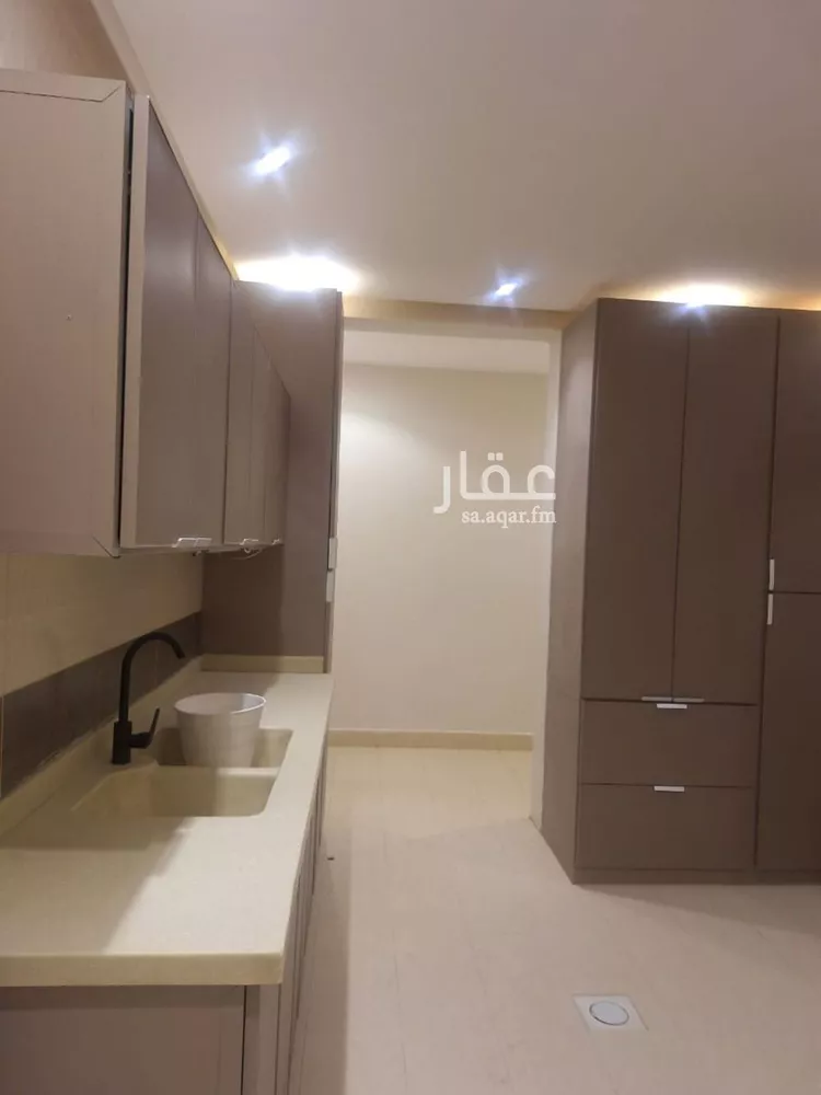 فيلا للإيجار في شارع ابن أبي عمران, حي العارض, مدينة الرياض, منطقة الرياض صورة 2