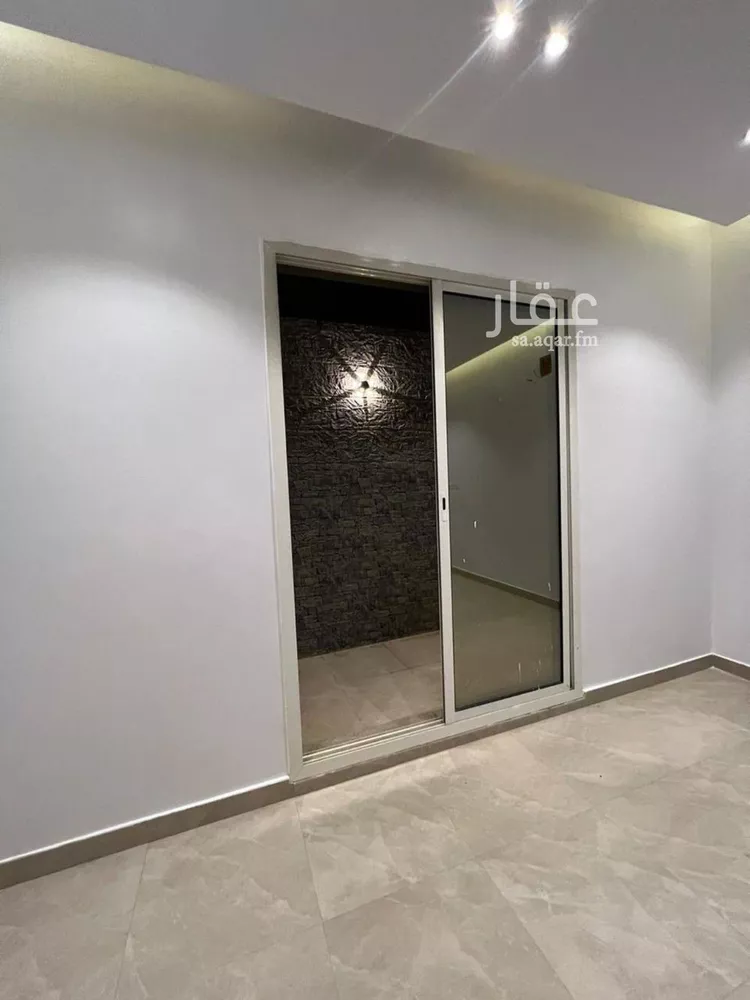 فيلا للبيع في شارع عمر المالكي, حي العارض, مدينة الرياض, منطقة الرياض صورة 2