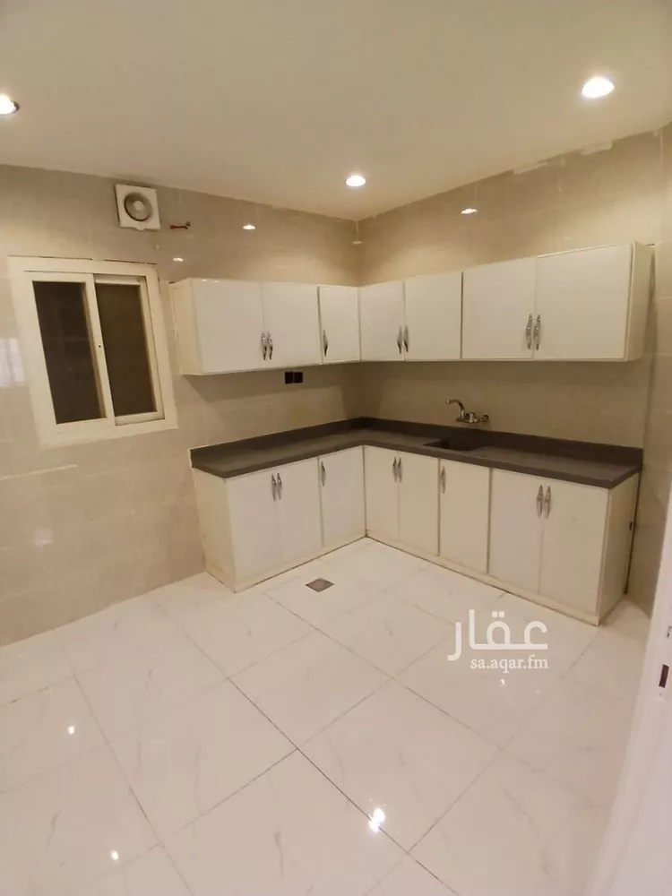 شقة للإيجار في شارع سفيان بن المهاب, حي الملك فيصل, مدينة الرياض, منطقة الرياض