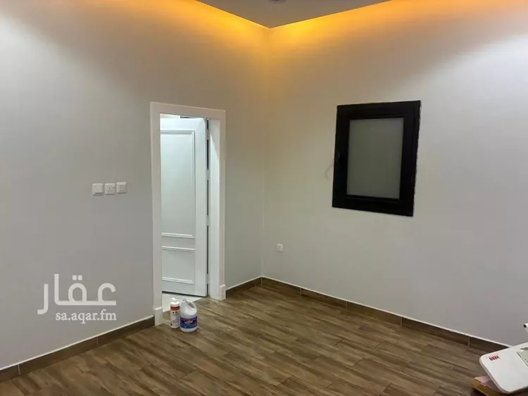 فيلا للإيجار في شارع الحسن الخطير, حي الرمال, مدينة الرياض, منطقة الرياض صورة 2