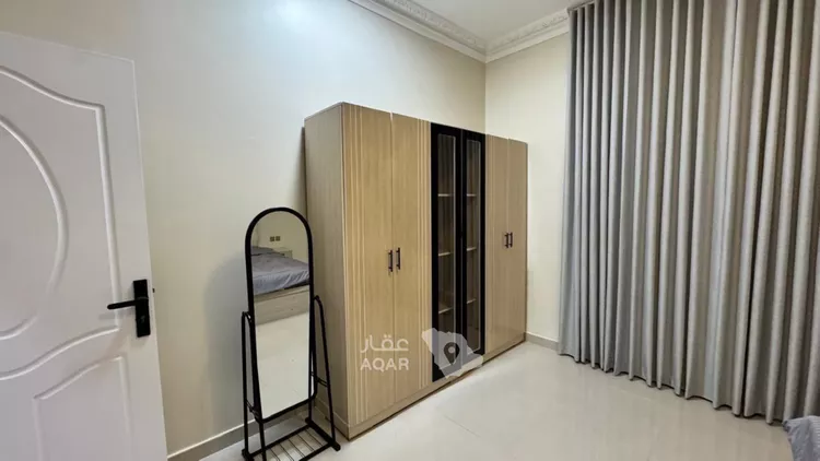 شقة للإيجار في شارع علي الدفاع, حي العزيزية, مدينة الرياض, منطقة الرياض 7