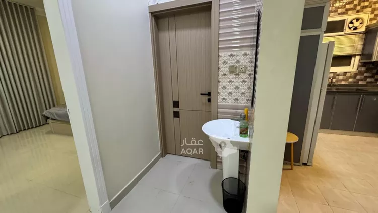 شقة للإيجار في شارع علي الدفاع, حي العزيزية, مدينة الرياض, منطقة الرياض 6