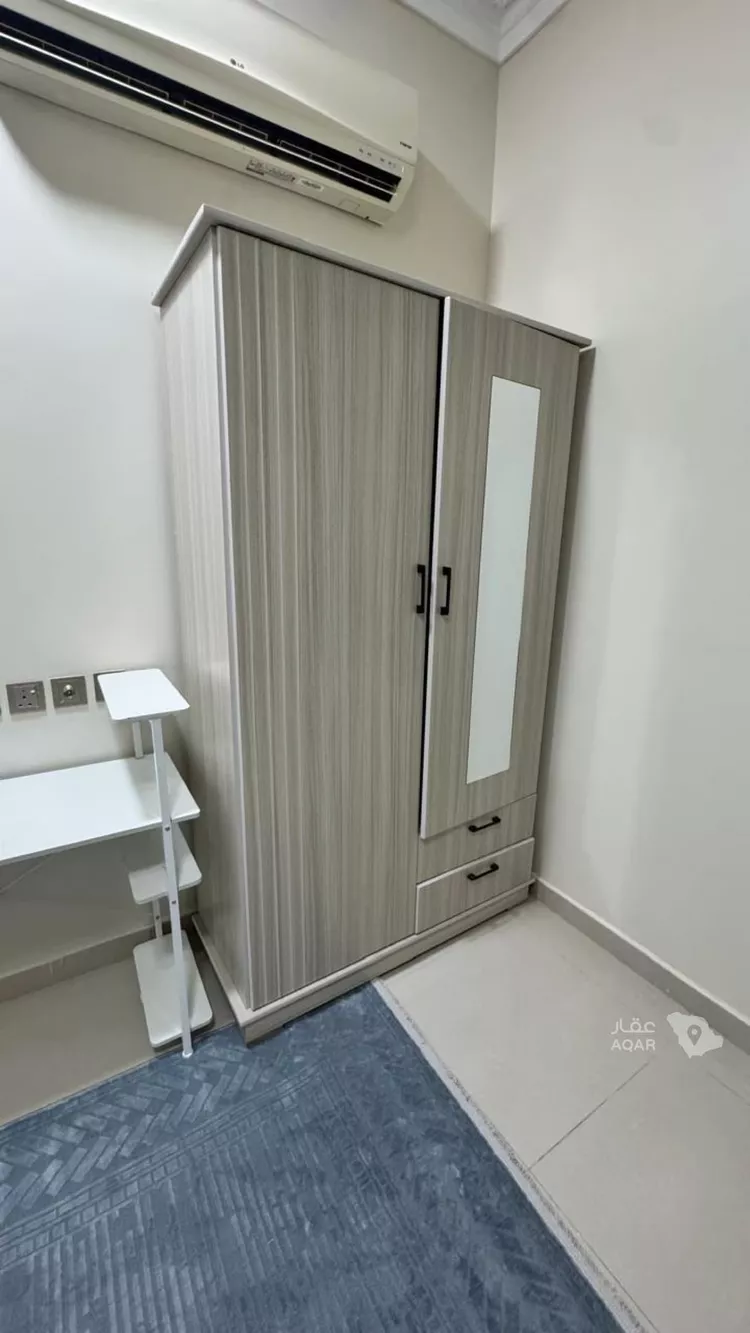 شقة للإيجار في شارع علي الدفاع, حي العزيزية, مدينة الرياض, منطقة الرياض 9