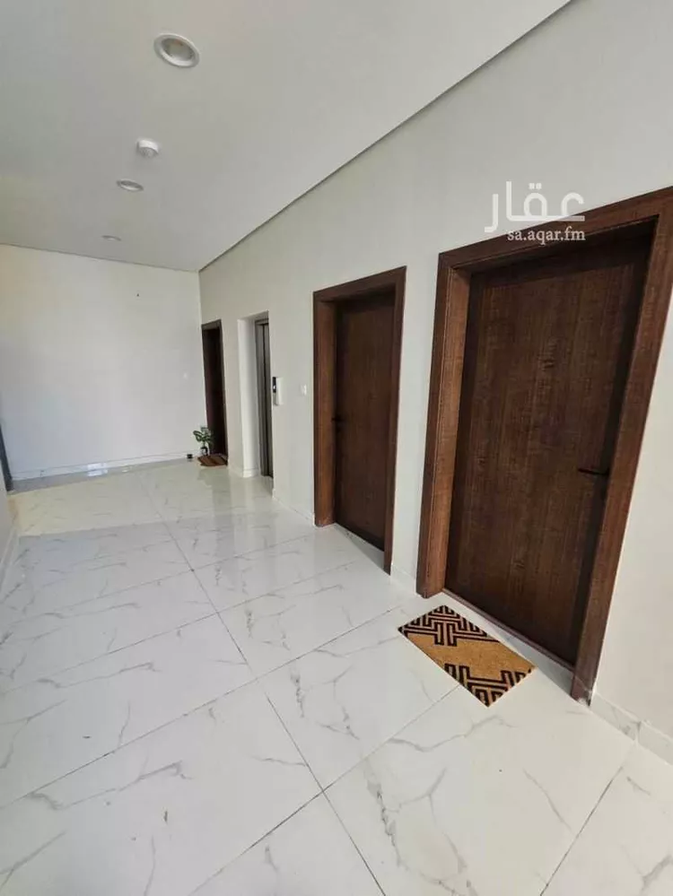 عمارة للبيع في شارع 22ج, حي الراكة الشمالية, مدينة الدمام, المنطقة الشرقية صورة 2