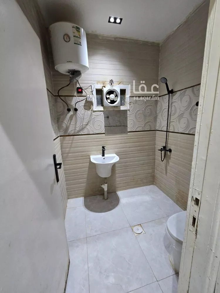 شقة للإيجار في شارع ابي الفضل, حي الورود, مدينة الرياض, منطقة الرياض صورة 5