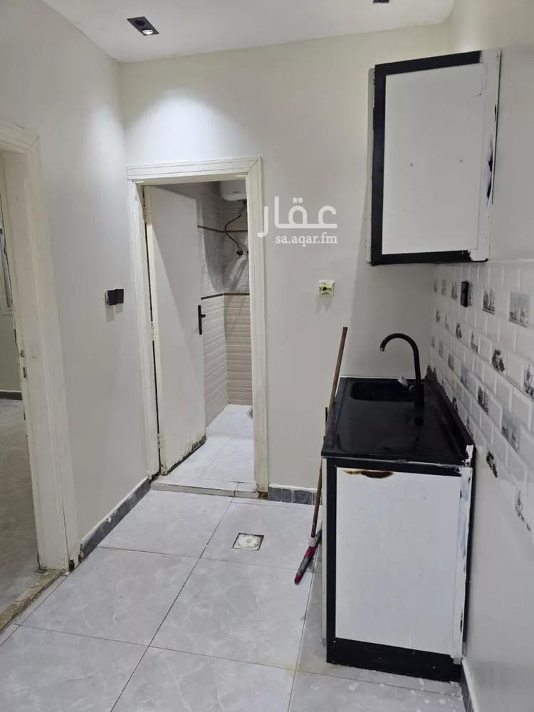 شقة للإيجار في شارع ابي الفضل, حي الورود, مدينة الرياض, منطقة الرياض صورة 4
