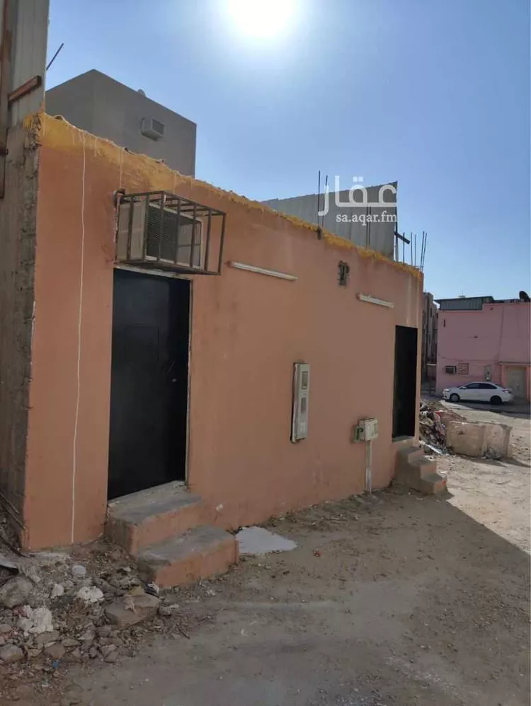 عمارة للبيع في شارع الأبهري, حي أم سليم, مدينة الرياض, منطقة الرياض صورة 2
