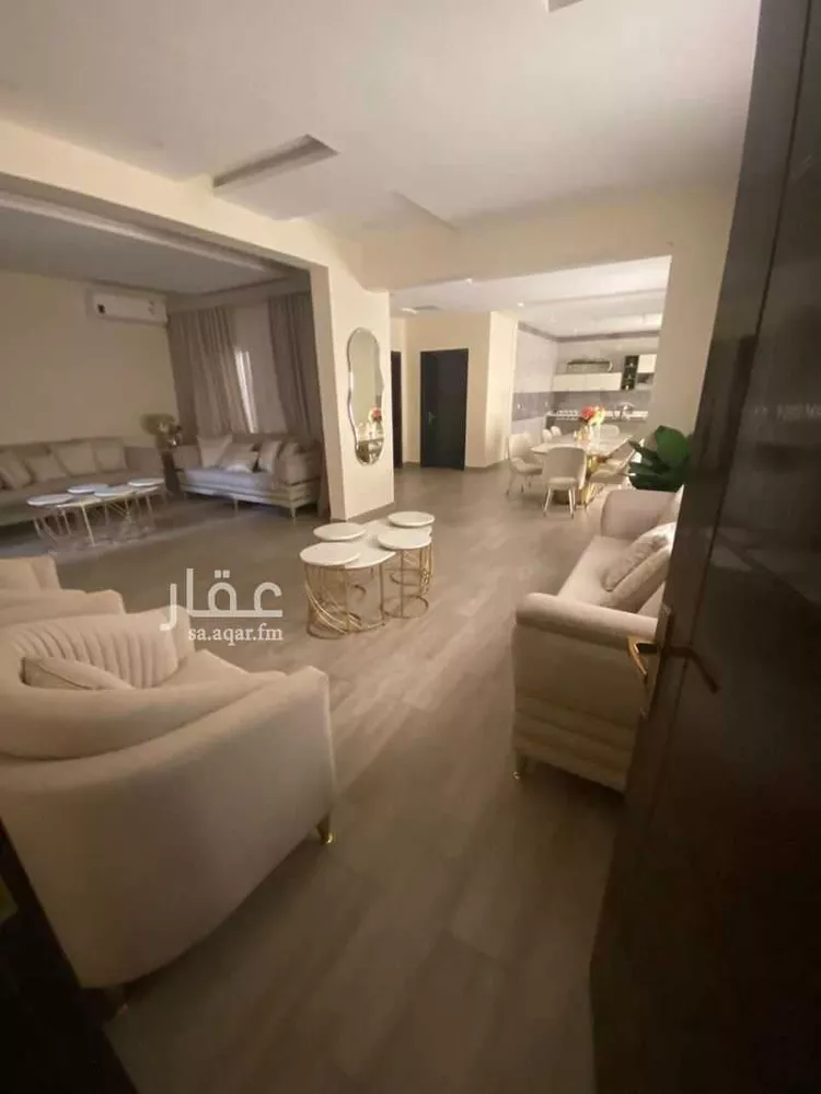 فيلا للبيع في شارع الحسن الوزان, حي العاقول, مدينة المدينة المنورة, منطقة المدينة المنورة صورة 2