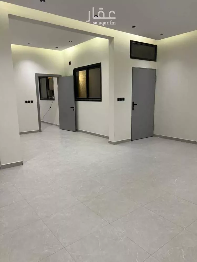 دور للبيع في شارع محارب بن دثار, حي بدر, مدينة الرياض, منطقة الرياض 1 صورة