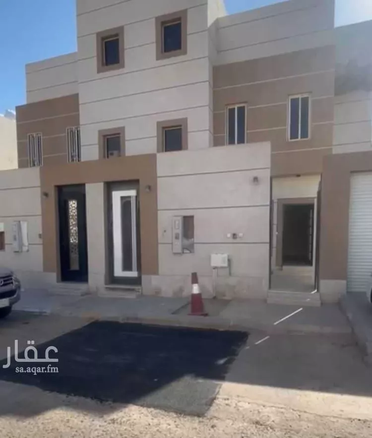 فيلا للبيع في شارع الحسن الوزان, حي العاقول, مدينة المدينة المنورة, منطقة المدينة المنورة صورة 3