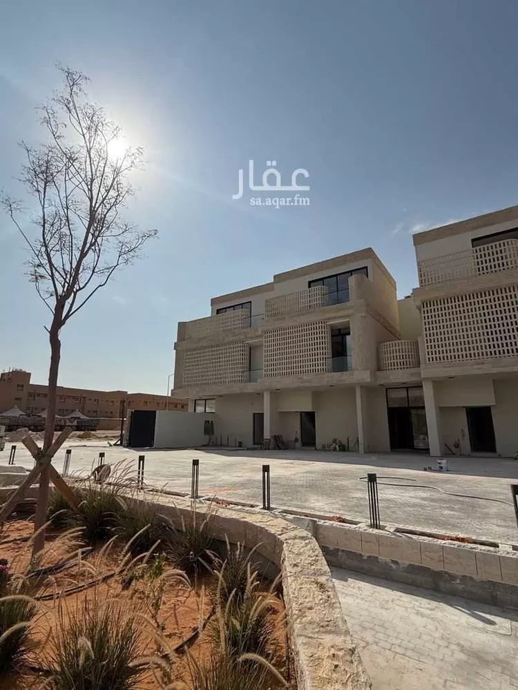 دور للبيع في شارع العمرة, حي الملقا, مدينة الرياض, منطقة الرياض صورة 5