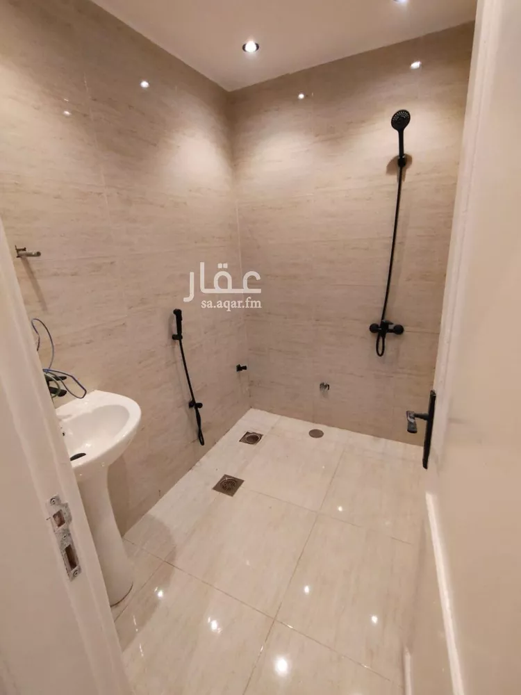 شقة للإيجار في شارع جبل مركوز, حي الربوة, مدينة الرياض, منطقة الرياض صورة 3