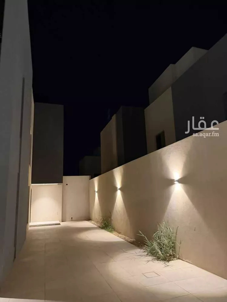فيلا للبيع في شارع عباس الجوهري, حي عكاظ, مدينة الرياض, منطقة الرياض صورة 3
