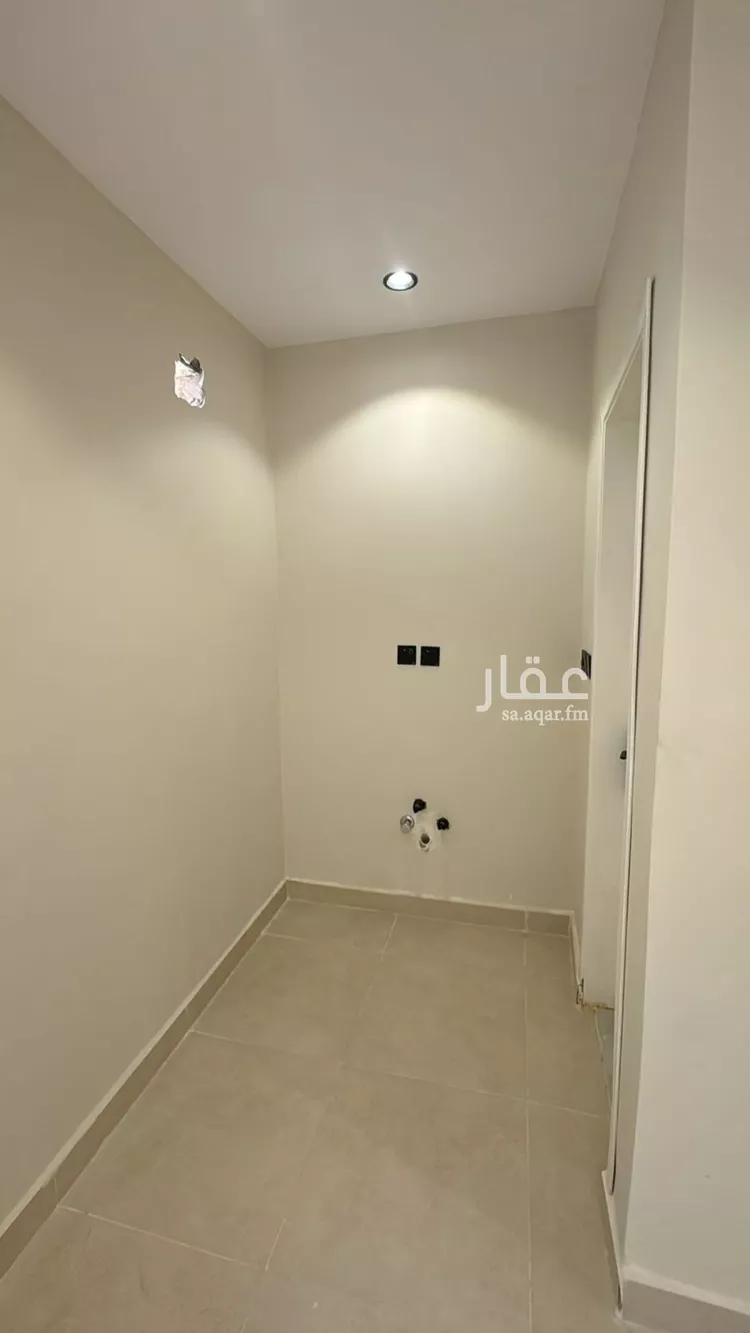 شقة للإيجار في شارع الأمير عبدالله بن سعود بن عبدالله صنيت, حي الصحافة, مدينة الرياض, منطقة الرياض صورة 4