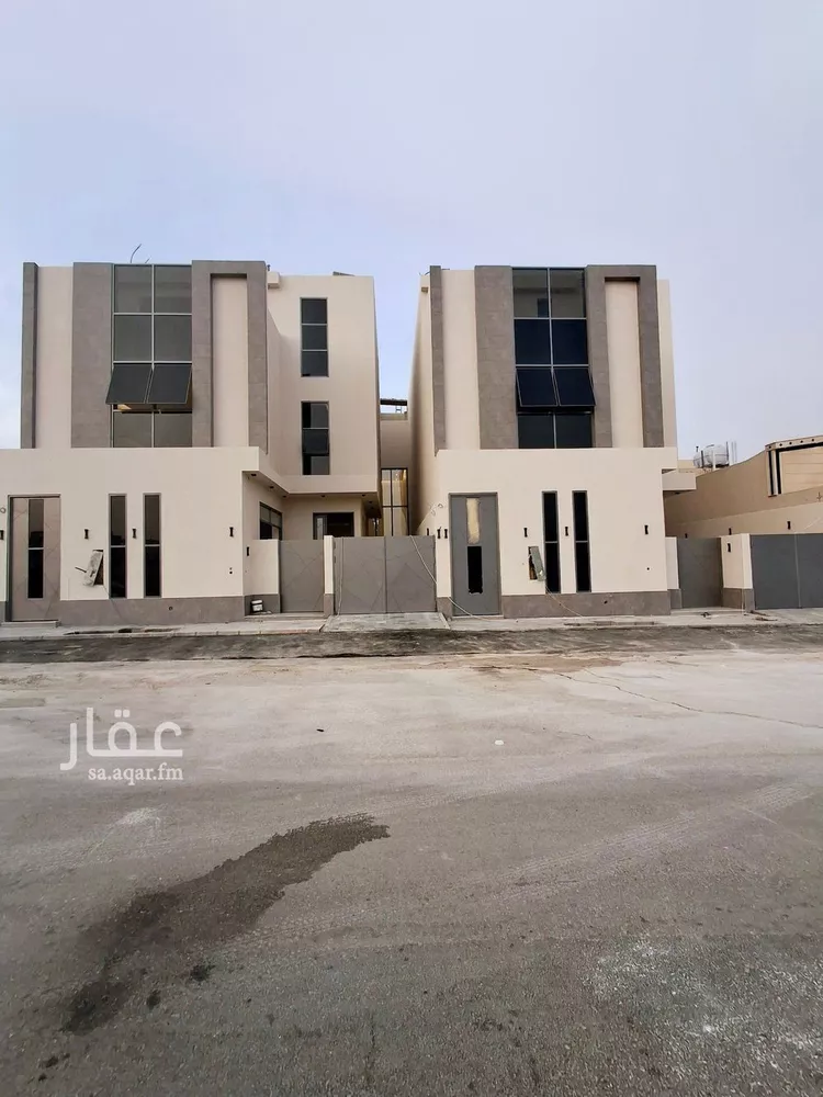 فيلا للبيع في شارع قطب الدين بن السلطان, حي المهدية, مدينة الرياض, منطقة الرياض صورة 2
