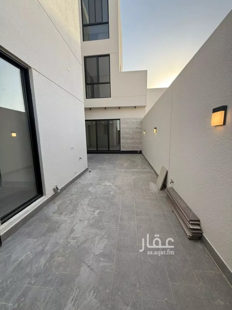 فيلا للبيع في شارع عفيف الدين الثقفي, حي المهدية, مدينة الرياض, منطقة الرياض صورة 5