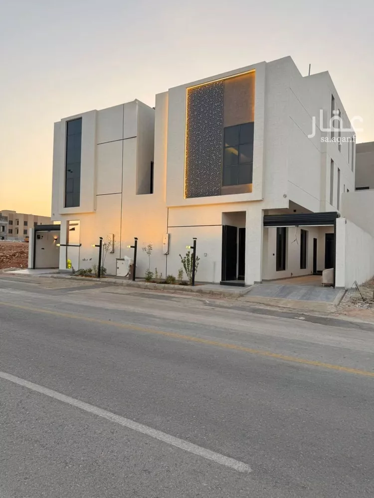 Villa for Sale in Riyadh Al Mahdiyah