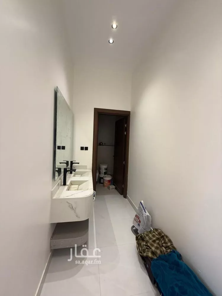 فيلا للبيع في شارع أحمد مفتي المكي الحنفي, حي المهدية, مدينة الرياض, منطقة الرياض صورة 5