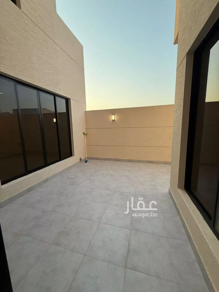 فيلا للبيع في شارع عفيف الدين الثقفي, حي المهدية, مدينة الرياض, منطقة الرياض صورة 4