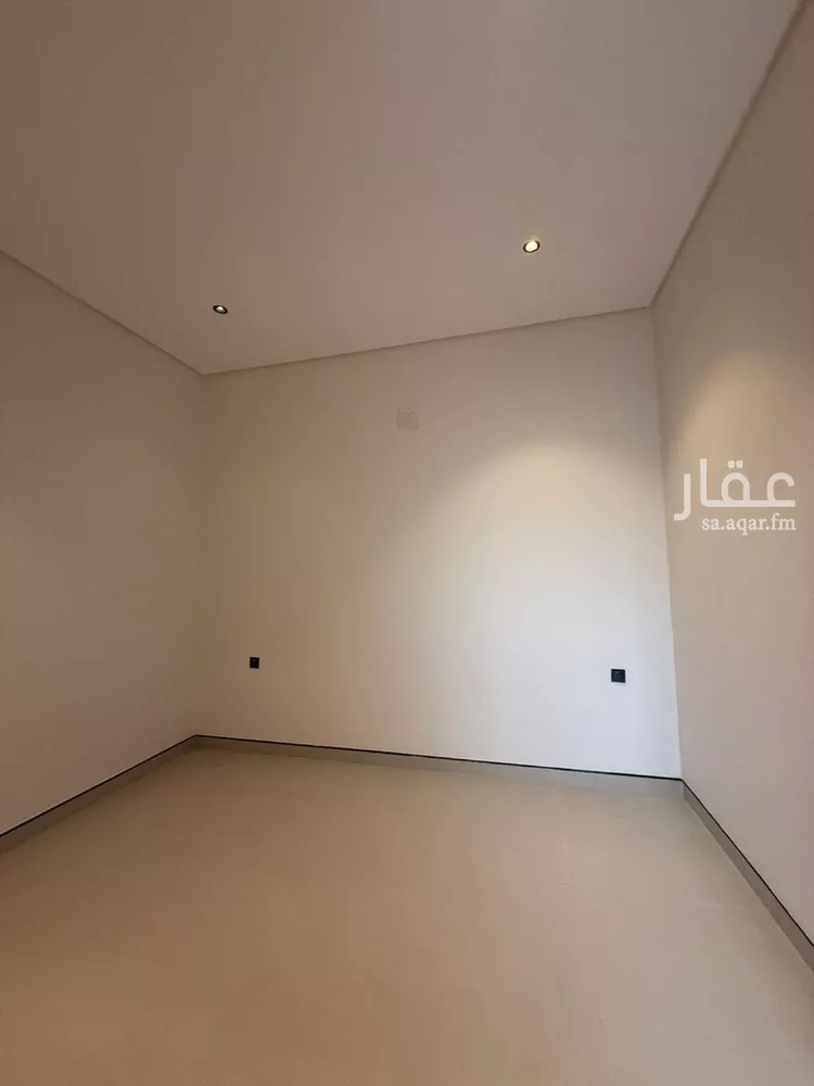 فيلا للبيع في شارع قطب الدين بن السلطان, حي المهدية, مدينة الرياض, منطقة الرياض صورة 5