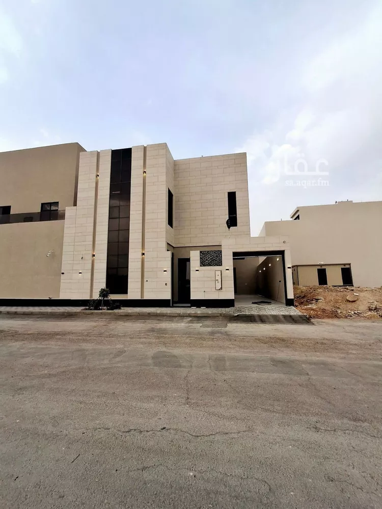 فيلا للبيع في شارع قطب الدين بن السلطان, حي المهدية, مدينة الرياض, منطقة الرياض صورة 2