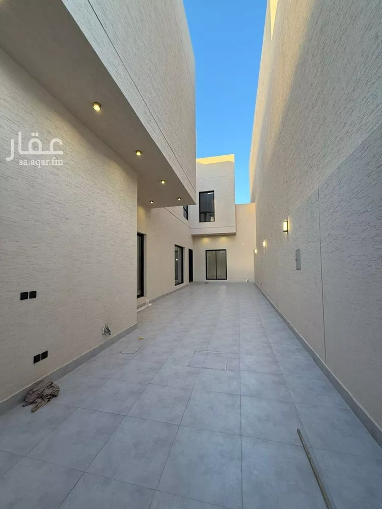 فيلا للبيع في شارع إبراهيم بن علي بن علوي, حي المهدية, مدينة الرياض, منطقة الرياض صورة 4