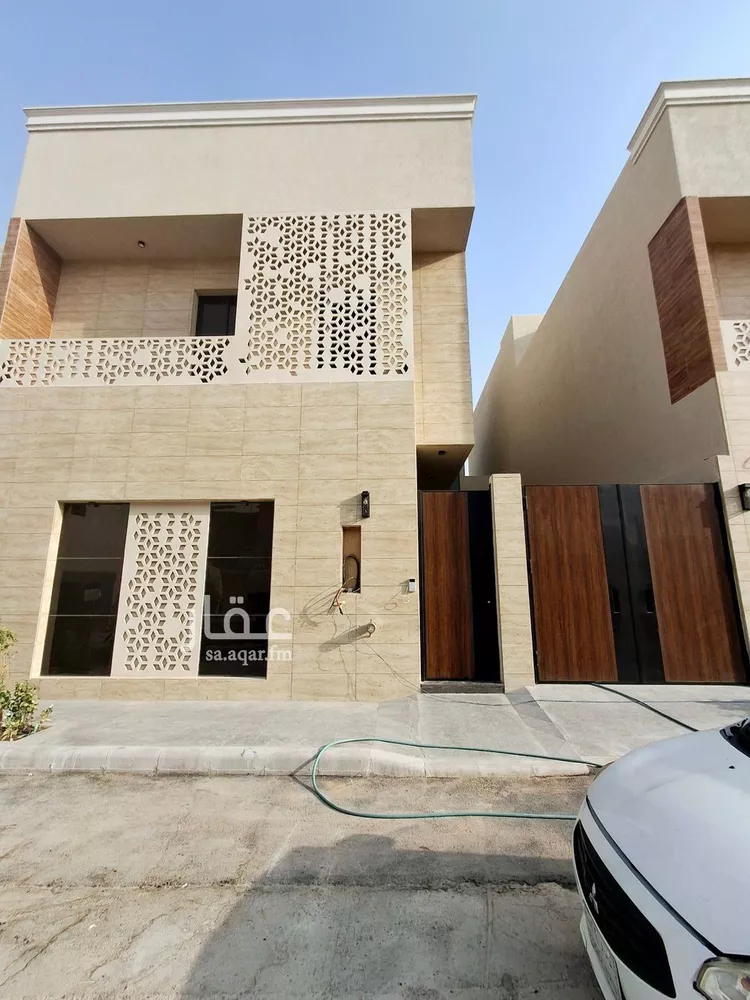 فيلا للبيع في شارع قطب الدين بن السلطان, حي المهدية, مدينة الرياض, منطقة الرياض صورة 2