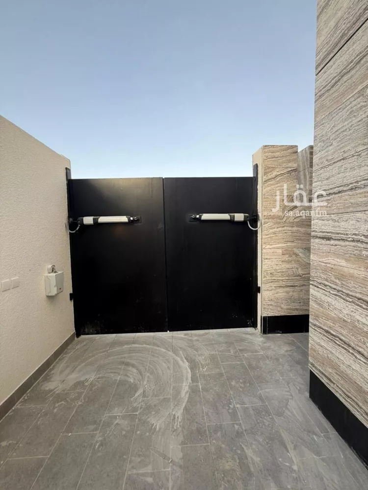 فيلا للبيع في شارع عفيف الدين الثقفي, حي المهدية, مدينة الرياض, منطقة الرياض صورة 3