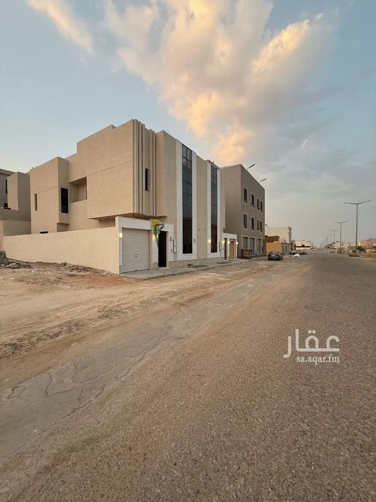فيلا للبيع في شارع الكمال بن طلحة, حي المهدية, مدينة الرياض, منطقة الرياض صورة 3