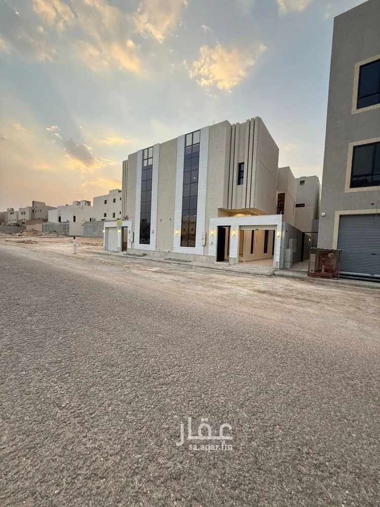 فيلا للبيع في شارع الكمال بن طلحة, حي المهدية, مدينة الرياض, منطقة الرياض صورة 2