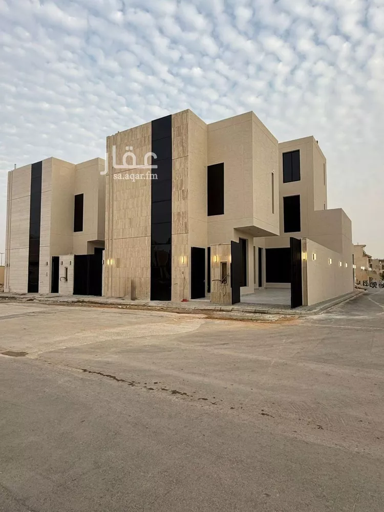 فيلا للبيع في شارع أحمد مفتي المكي الحنفي, حي المهدية, مدينة الرياض, منطقة الرياض