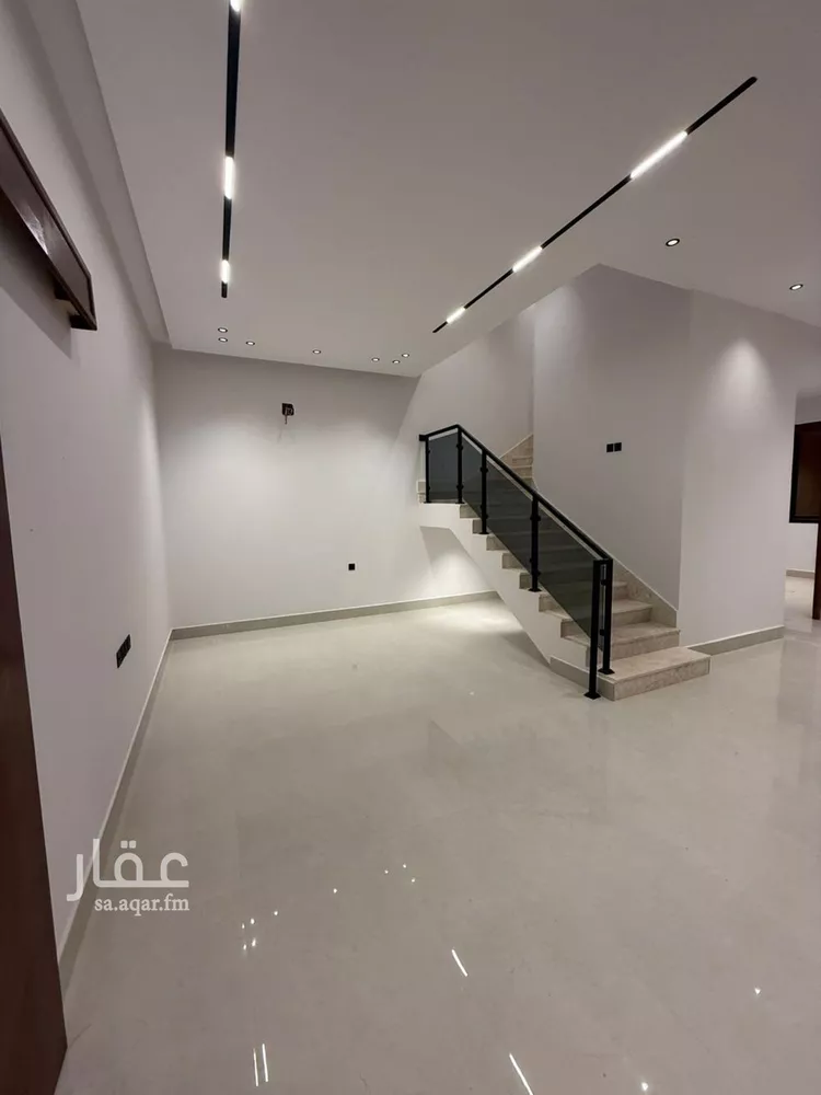 فيلا للبيع في شارع الكمال بن طلحة, حي المهدية, مدينة الرياض, منطقة الرياض 6