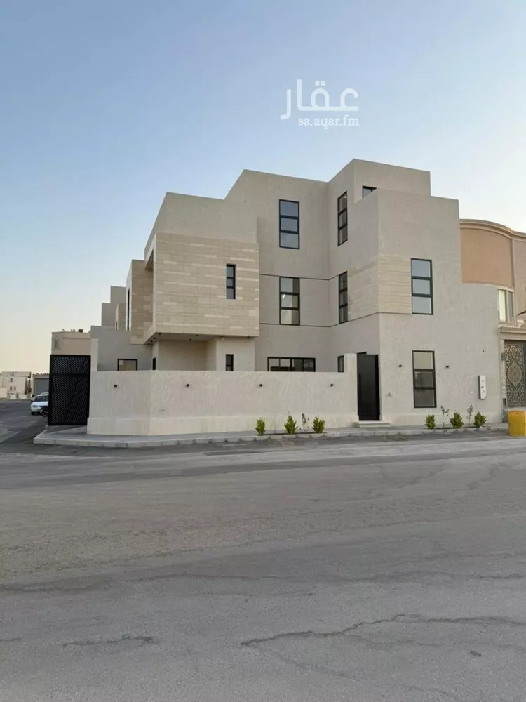 فيلا للبيع في شارع إبراهيم بن علي بن علوي, حي المهدية, مدينة الرياض, منطقة الرياض صورة 4