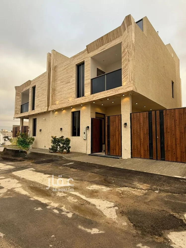 فيلا للبيع في شارع قطب الدين بن السلطان, حي المهدية, مدينة الرياض, منطقة الرياض صورة 3