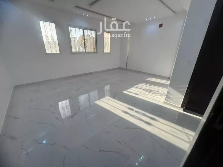 فيلا للبيع في شارع عفيف الدين الأريجي, حي الرمال, مدينة الرياض, منطقة الرياض صورة 2