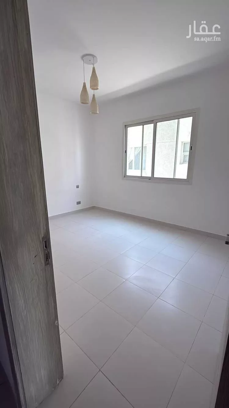 فيلا للبيع في شارع أبي حجر الأعلى, حي المونسية, مدينة الرياض, منطقة الرياض 13