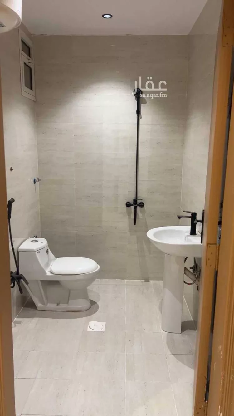 عمارة للبيع في شارع خديجة بنت خويلد, حي طويق, مدينة الرياض, منطقة الرياض صورة 4