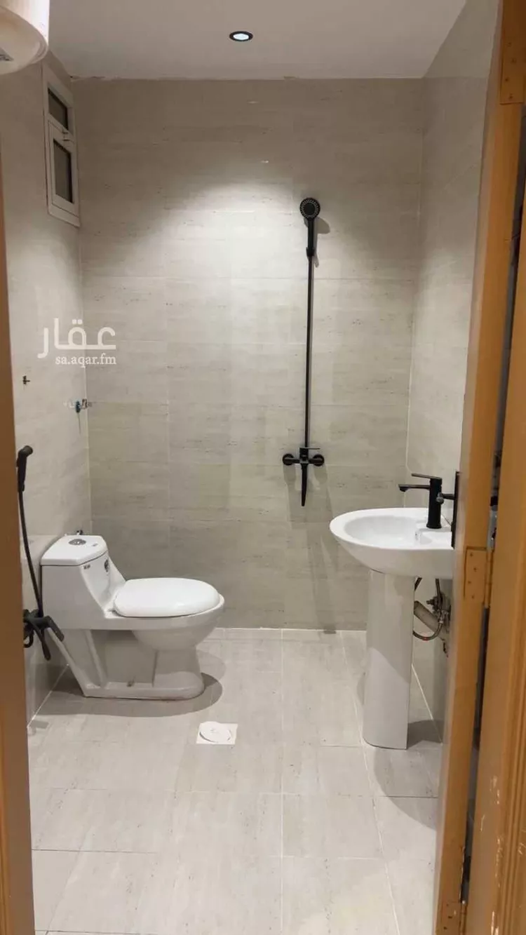 عمارة للبيع في شارع خديجة بنت خويلد, حي طويق, مدينة الرياض, منطقة الرياض صورة 4