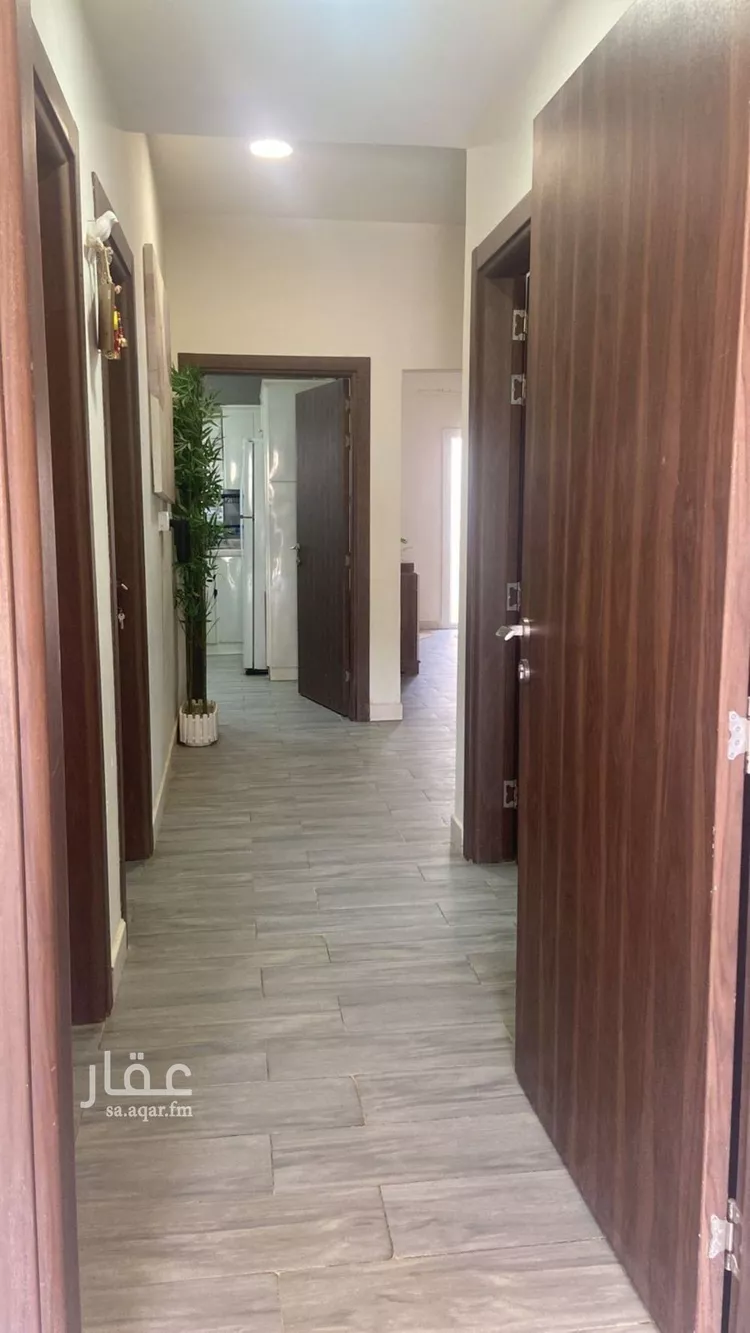 فيلا للبيع في شارع ابن الجارود, حي مطار الملك خالد الدولي, مدينة الرياض, منطقة الرياض صورة 5