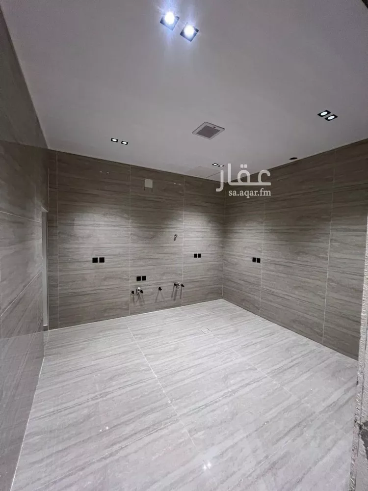 فيلا للبيع في شارع علي بن زياد العبسي, حي الرمال, مدينة الرياض, منطقة الرياض صورة 2